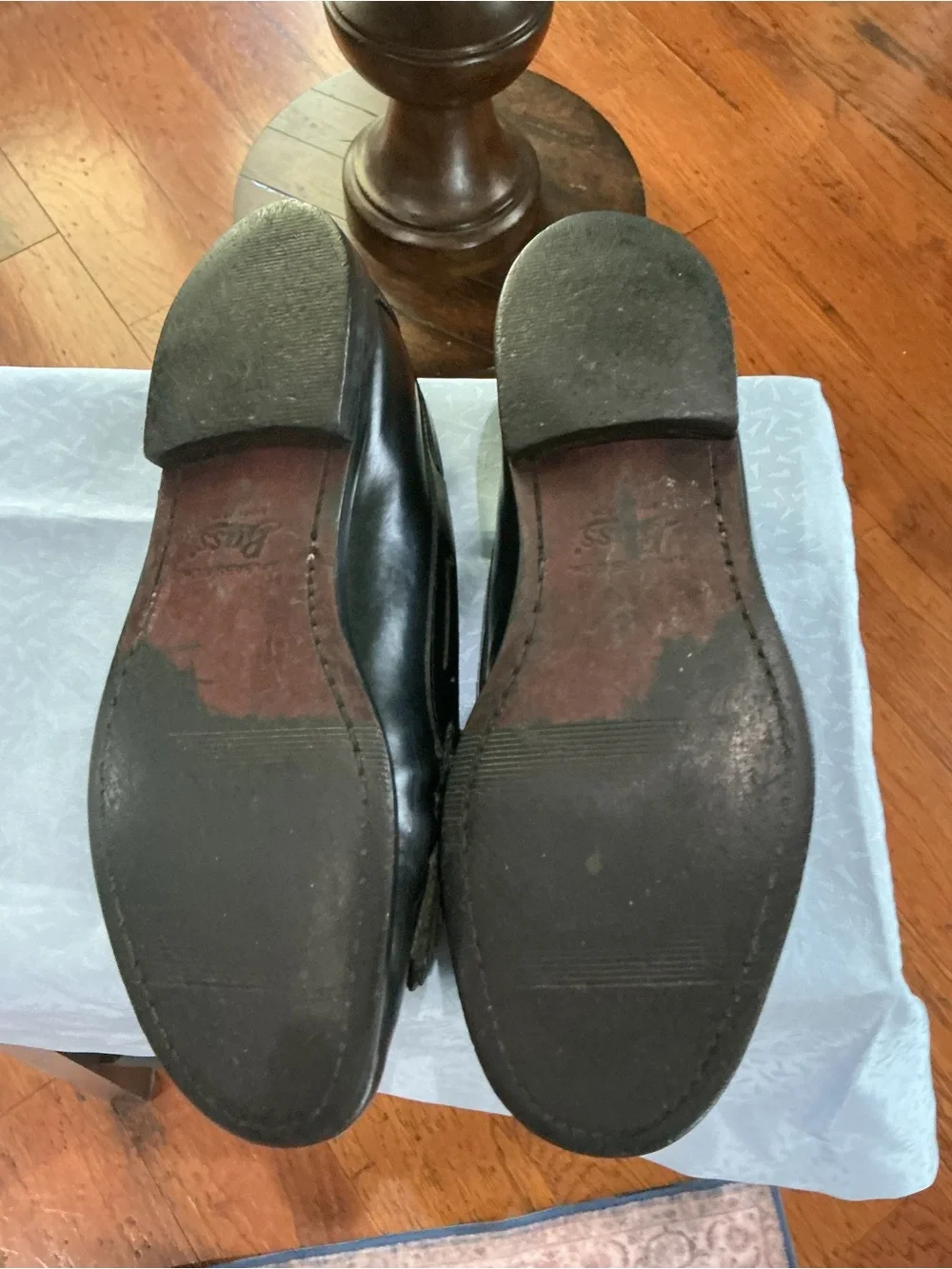 G.H. Bass & Co. Black Leather Tassel Kiltie Loafers